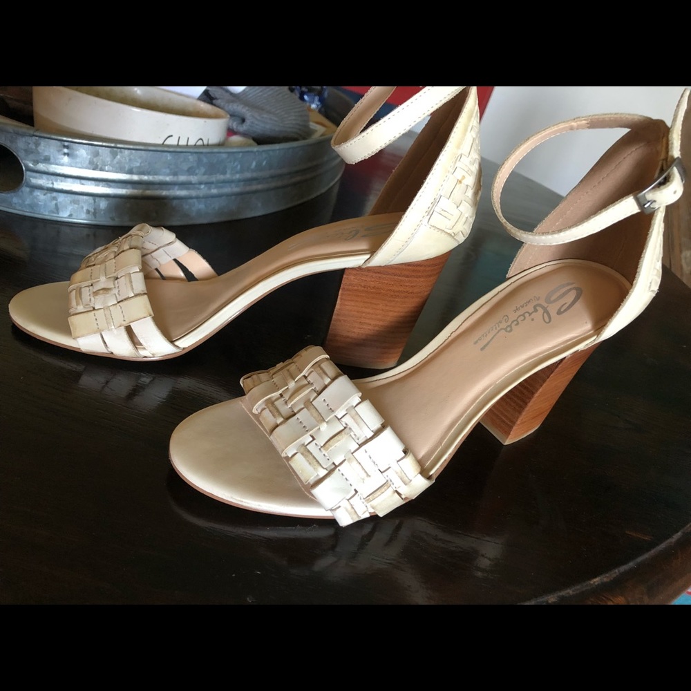 Sbicca vintage collection heels